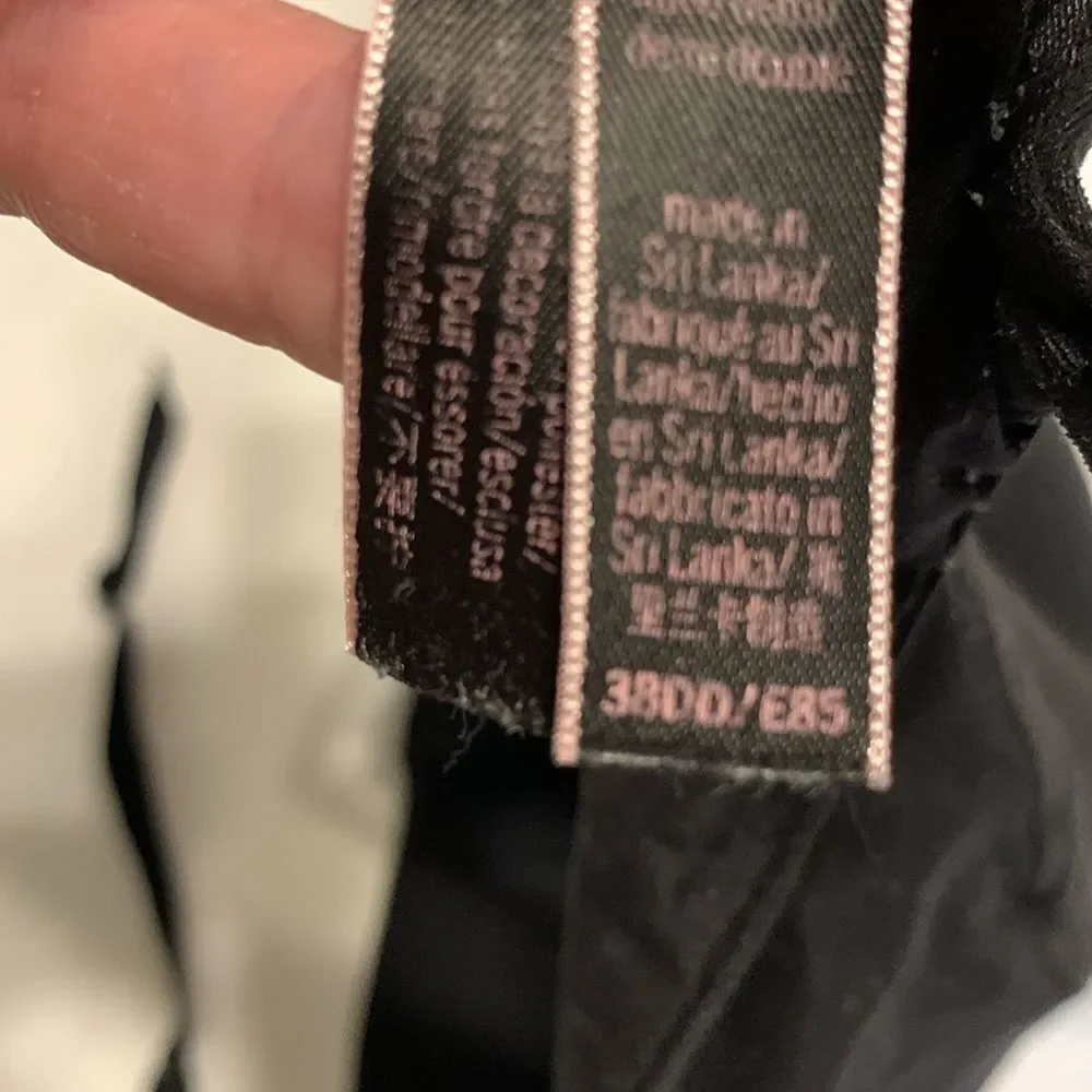 Victoria's Secret Body by Victoria size 38DD black sexy bra